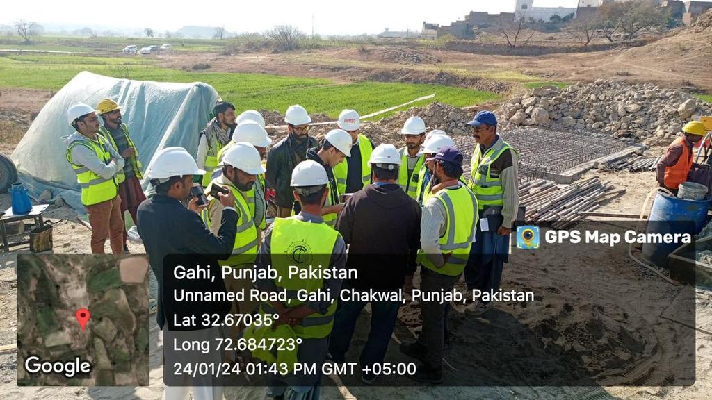 PRMSC_Official's tweet image. Mr. Asad Ullah, Project Director, PRSWSSP, conducted a follow-up visit on Site Progress at priority villages of Tehsil Kallar Kahar.

Mainly, workability of concrete was evaluated using *Slump Test* and was found within limits for 4000 Psi strength. 
#PRMSC #localgovernment