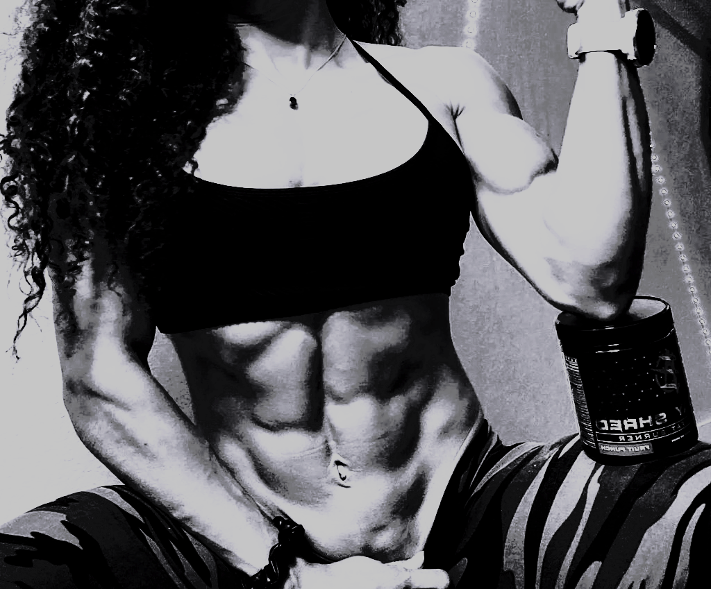 ⠀

                    just finished her morning 
              workout, who's got her towel? 💧