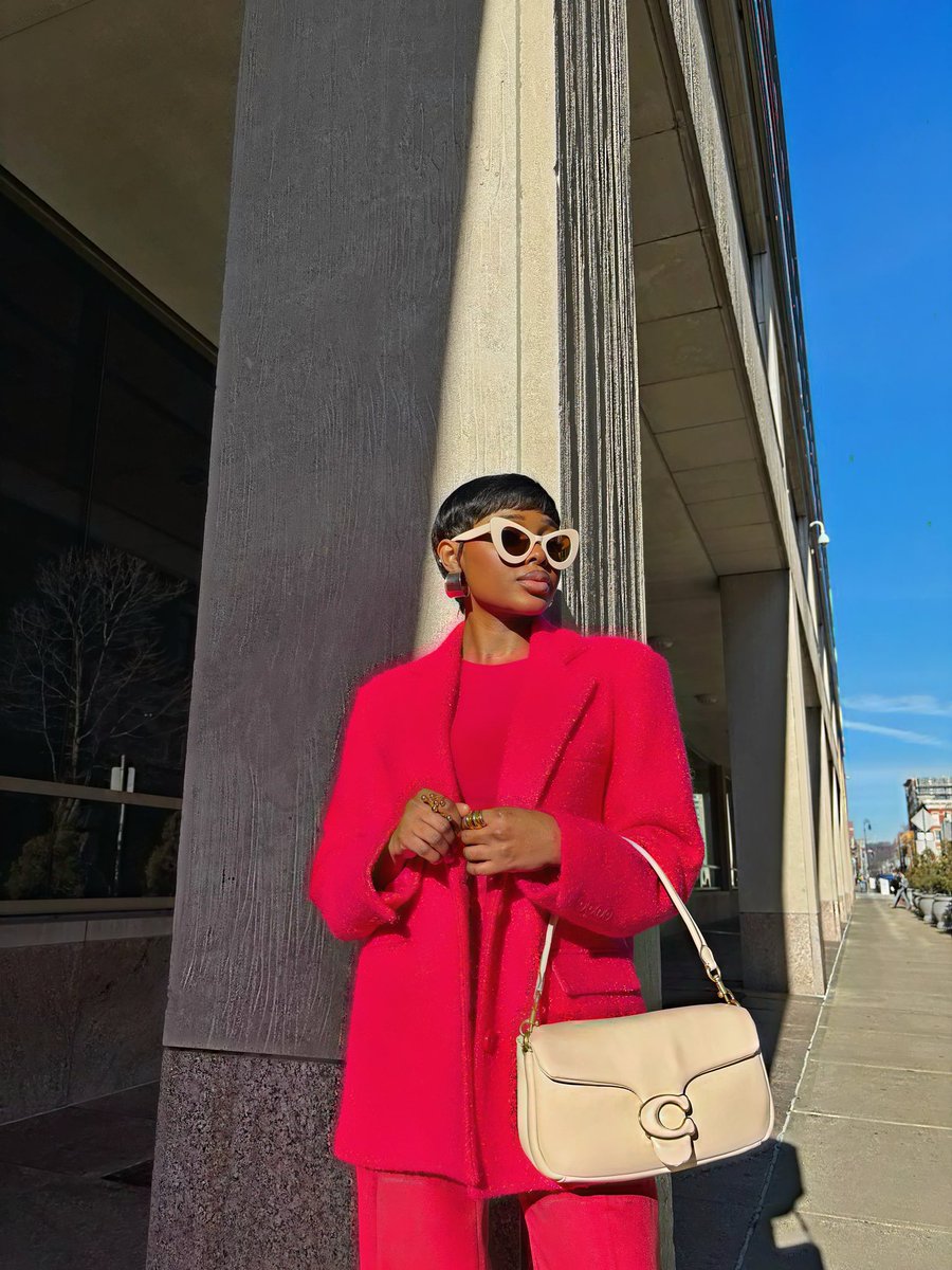 PINK MONOCHROME X NEUTRAL HUES 💕.

#fashionblogger #fashion #outfitinspiration #outfitpost