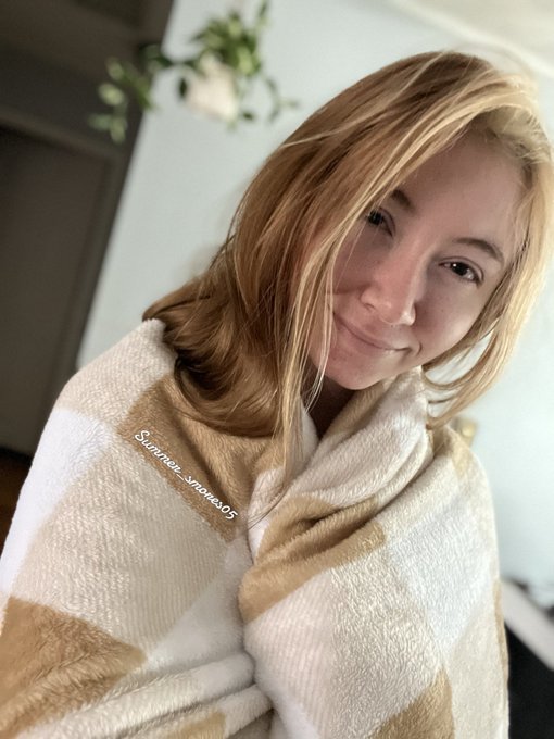 Hi I overslept. Can we just stay home now :3 https://t.co/enxYUpll1W