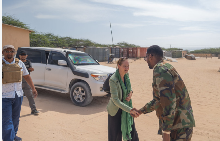 UNSOS_'s tweet photo. 1/1: Upon the invitation of the @SNAForce, #UNSOS today met with #SNAForce units receiving logistical support via the UNSOS Trust Fund in Support of 🇸🇴 Security Forces. https://t.co/xMzHidzwyQ
