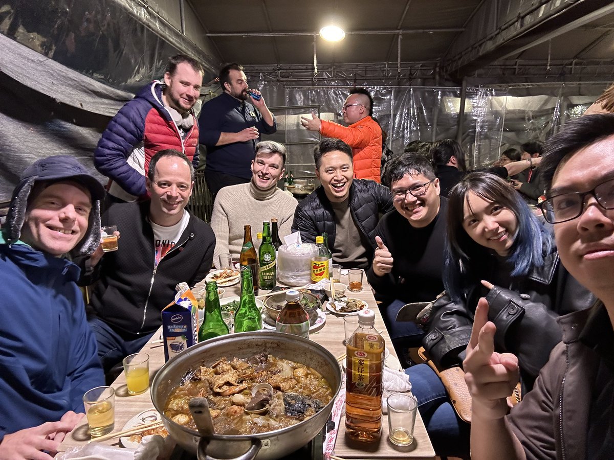 First night in Taipei - shoutout to <a href="/NeonDoctrine/">Neon Doctrine 🤿 WISHLIST COLD ABYSS 🤿</a> for throwing a rad dinner get together. Got to catch up w so many lovely friends