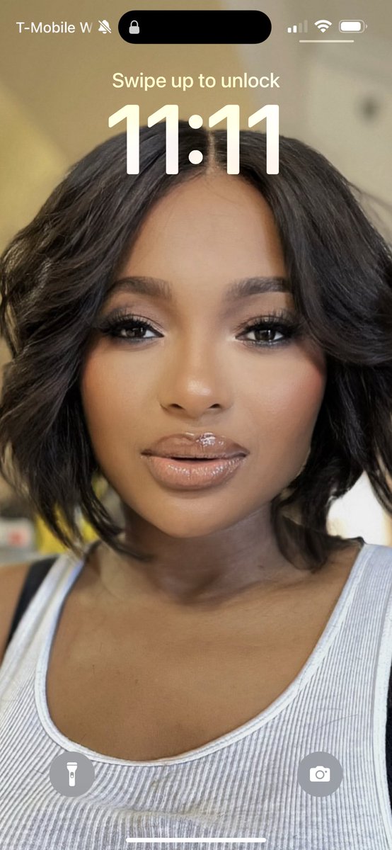 aniealerteht's tweet image. 11:11