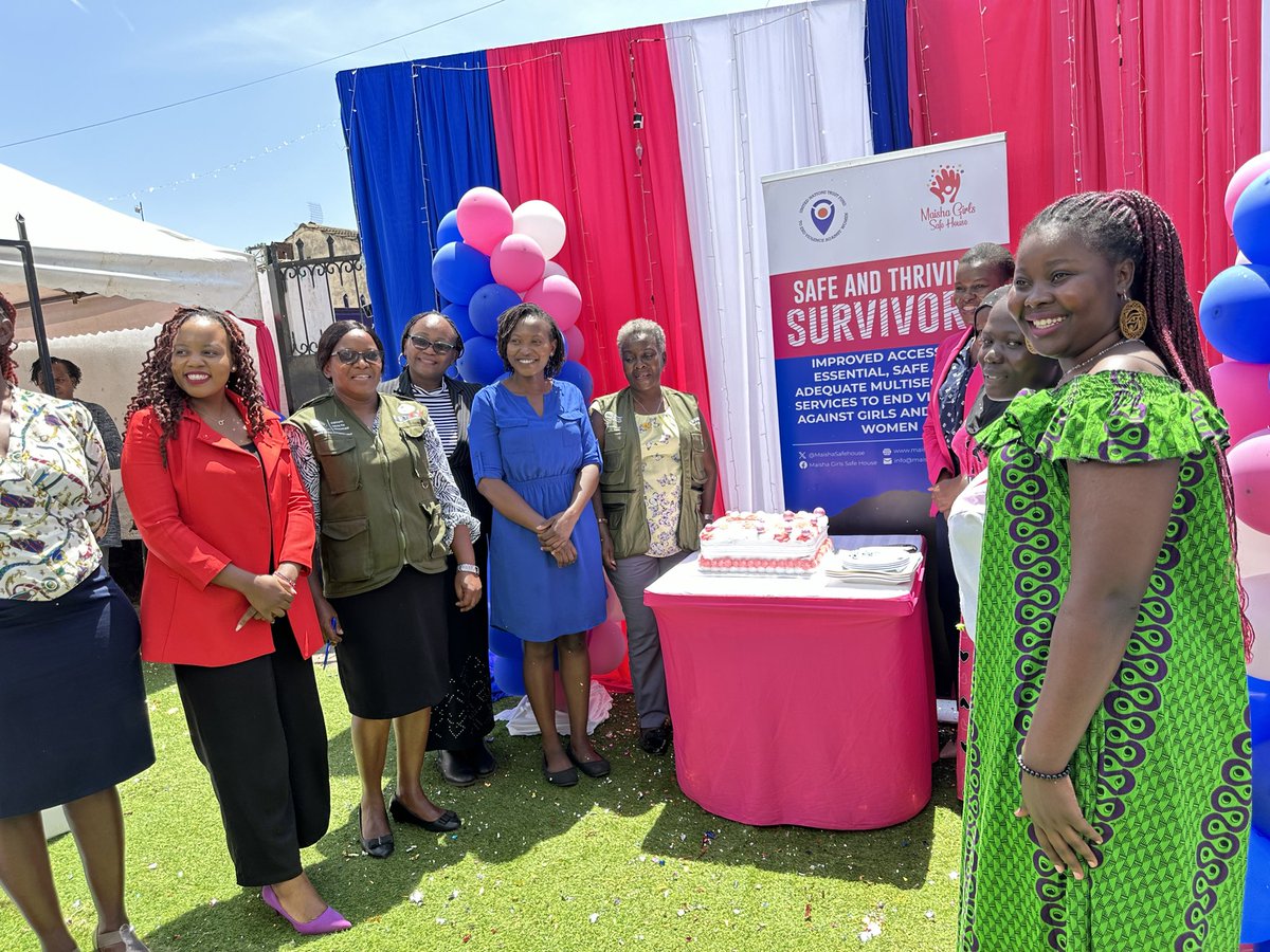 kangarasi_'s tweet photo. Spent #InternationalEducationDay @MaishaSafehouse launching a
@UNTrustFundEVAW grant project that seeks to support girls and women survivors of sexual violence to access essential services. @BeBraveGlobal @together4girls #multisectoralapproach https://t.co/8b31MLuitc