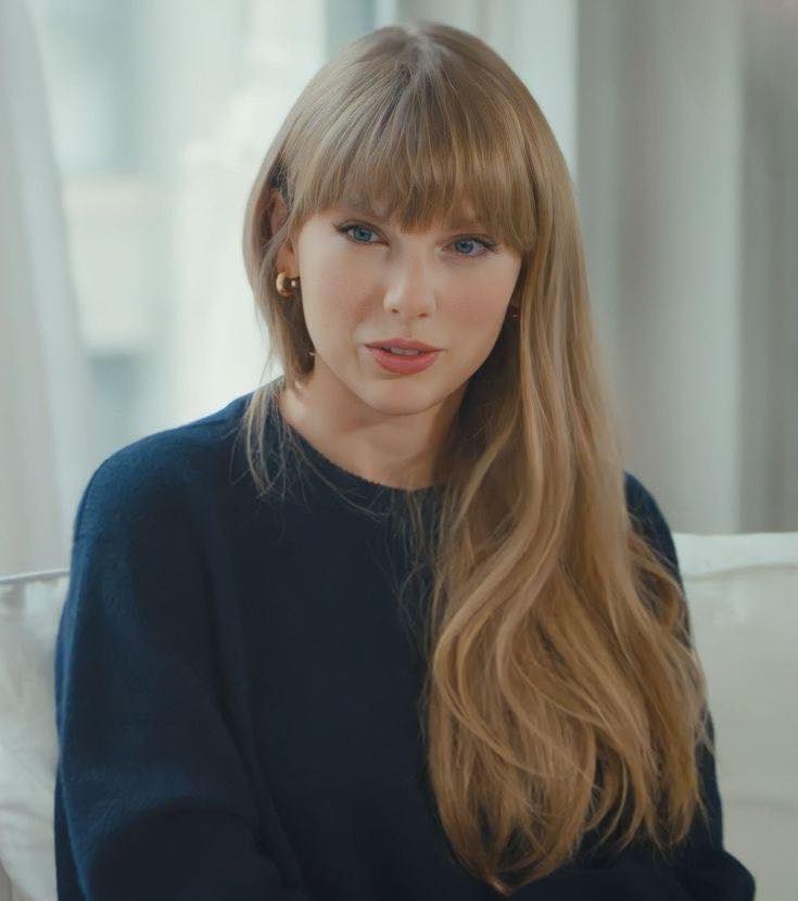 LaPuercaylor's tweet photo. ¿Ustedes se perderían la boda de su mejor amiga por ir a un concierto de Taylor Swift?

En Australia una mujer le reveló a su amiga que tendría que asistir un par de horas a su boda ya que consiguió boletos para ver a Taylor, lo más divertido es que es dama de honor de la novia. https://t.co/4KGKrFbwWA