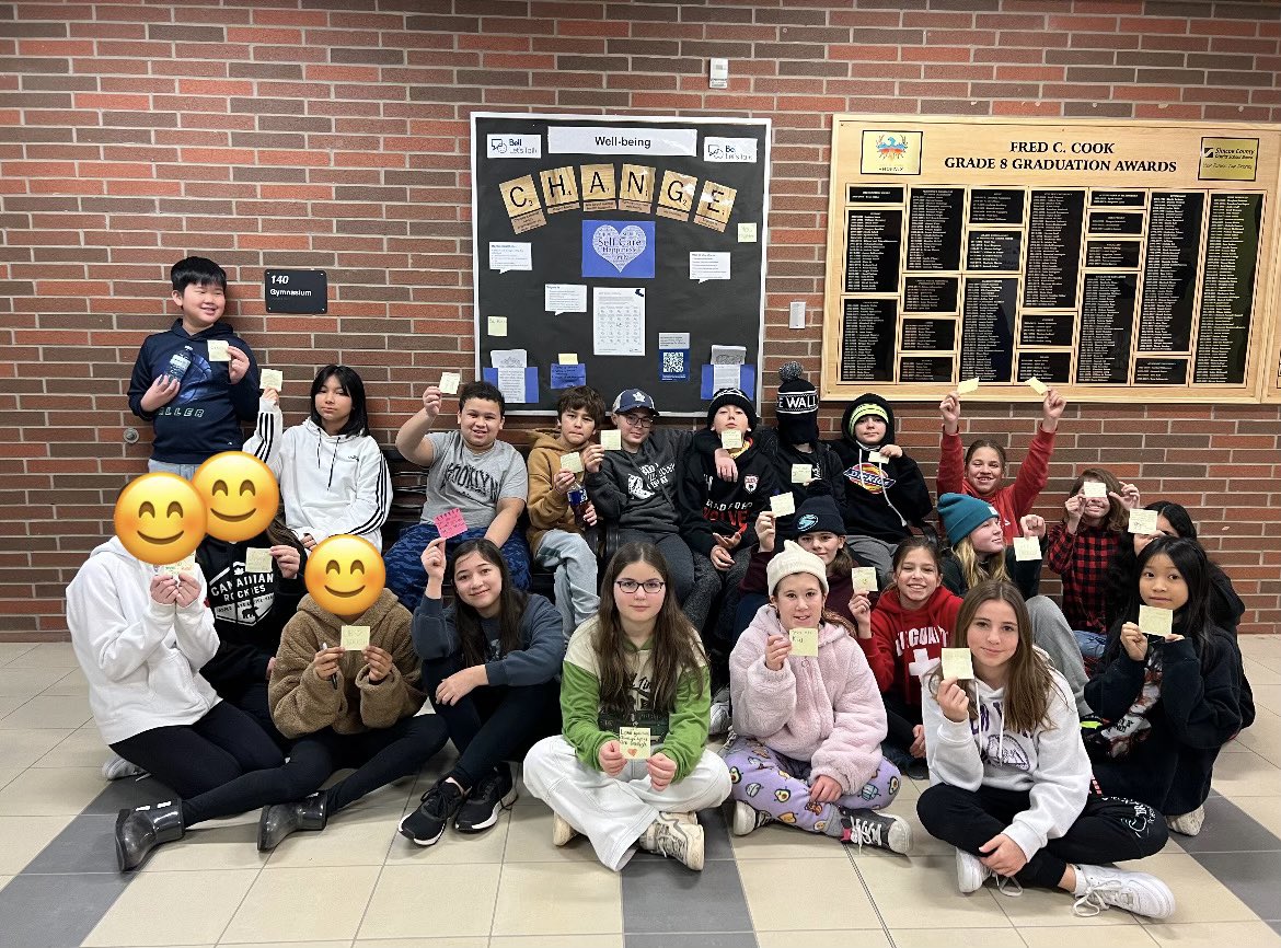 FredCCookPS's tweet photo. We are sending out positive messages of encouragement on #BellLetsTalkDay @SCDSB__OPHEA @opheacanada https://t.co/Ky6QYj9g7g