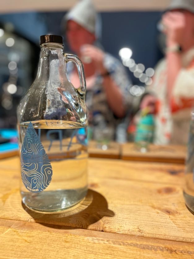 wearewatermn's tweet photo. We are 1 week into hosting a Water Bar at the @greatnorthern Sauna Village at Malcolm Yards Market! We've loved discussing water with attendees who visit between sauna sessions. Visit us through 2/4! More at: https://t.co/9BzJ3Z45Ko #Waterisallwehave #WaterBar #WeAreWaterMN https://t.co/pSk5tJ9Q3a