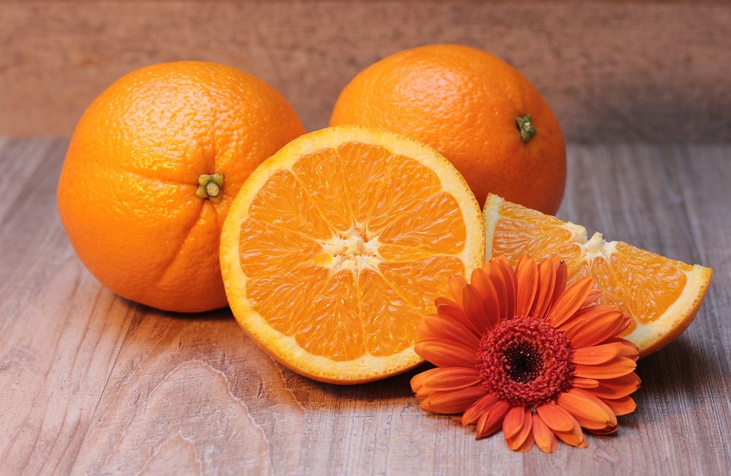 CristinaDragani's tweet image. Did you know that citrus fruits contain an anti-aging compound?

A recent study using the laboratory nematode C. elegans identified nomilin as a substance capable of significantly extending the #lifespan, #health, and toxin resistance of such #animals.
1/5 #aging #supplements