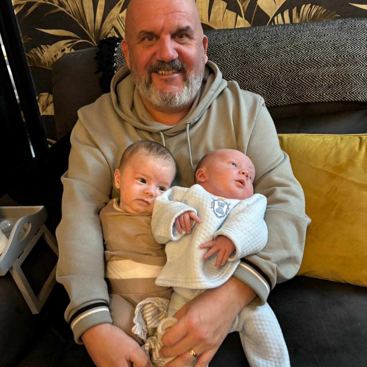 RedReadandLeft1's tweet image. What life is all about. My 2 new grandsons ❤️