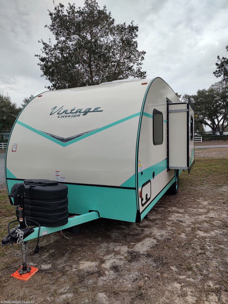 Nature_RV's tweet photo. 2024 Gulf Stream Vintage Cruiser VN19CSK Stk# 2050
Check out more pictures by visiting: https://t.co/f3TC45oGWV
#rvliving #rvlife #gulfstream #traveltrailer #florida #shopsmallbusiness #campinglife #oldschool #nostalgia https://t.co/LAUuq0O8fZ