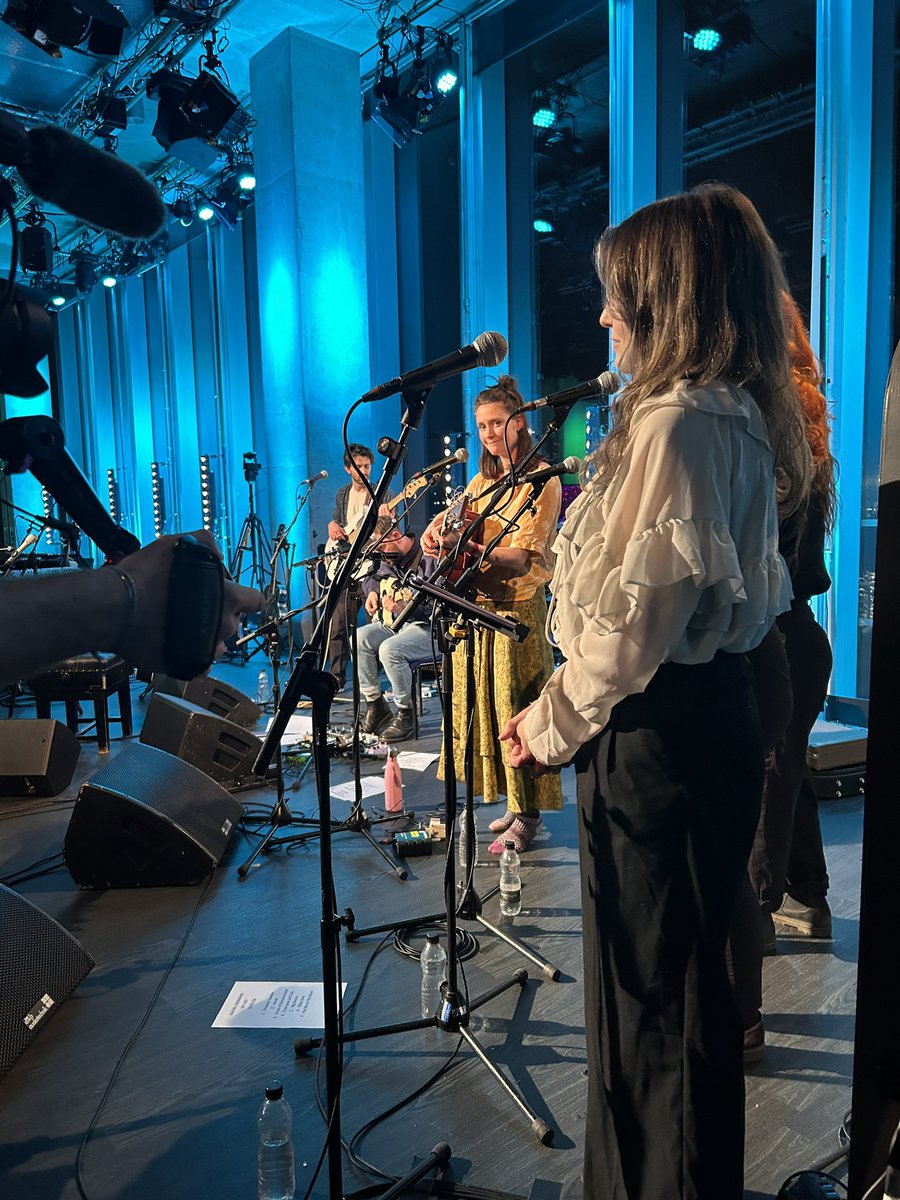 Roddy Hart tweet media