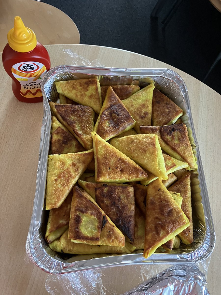 lisa_toner23's tweet photo. We were well fed in @ClydePrimary today! A lovely P2 parent made these delicious vegetable dumplings for all the staff❤️what a lovely treat😊 https://t.co/srXnWXo3ba