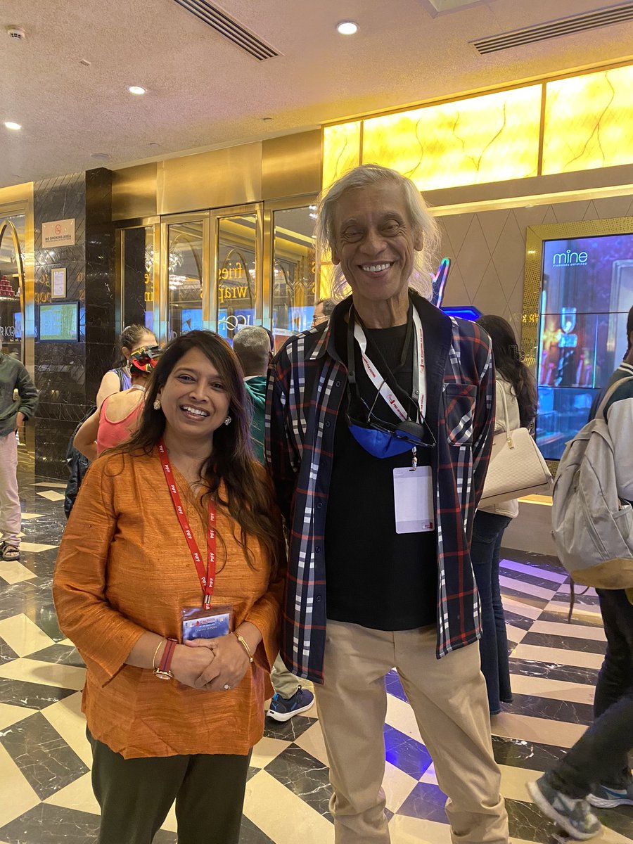 DhongdeSupriya's tweet image. It was great meeting you at Pune @IAmSudhirMishra and the warmth you exhibit ☺️#PIFF
