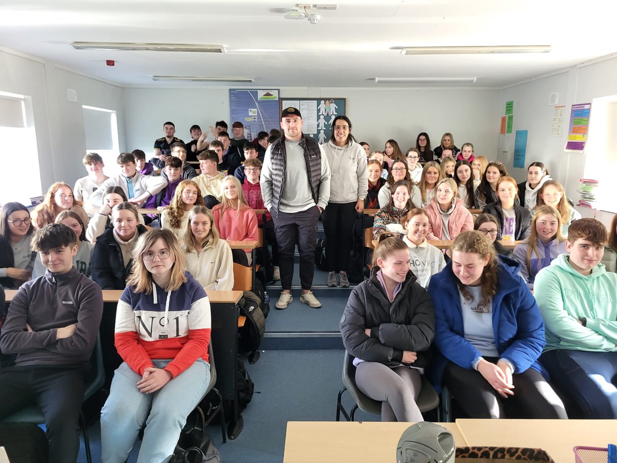 Many thanks to Jordan Duggan for joining @Dr_Hannah_McC at Scoil Mhuire Strokestown Well done to the 5th year class who have just completed our TYF Schools Programme 👏 #TackleYourFeelings