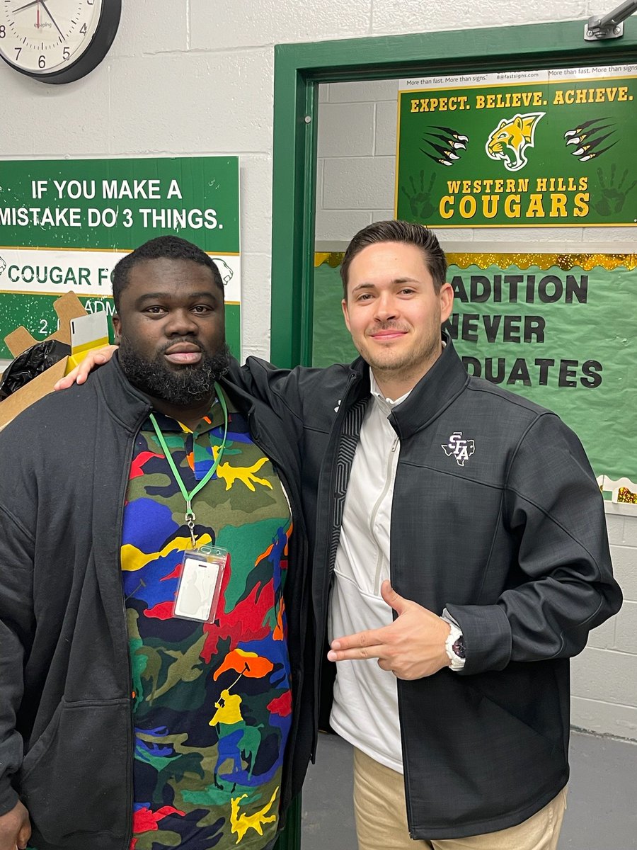 Had a great conversation with <a href="/CoachNikNelson/">Nik Nelson</a> come by <a href="/whhscougarsFB/">Coach Moilan</a> anytime.