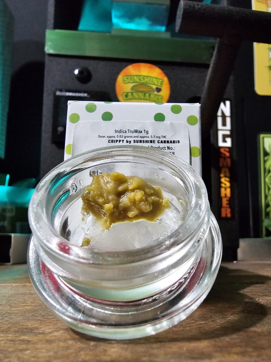 Had some CRIPPY 🌿 TruWax 🍯 from @SunshineCannab2 🌞 and @Trulieve the other day 💜

This stuff is an OUTSTANDING #cannabisextract 🌿✊🏻💦🤯

Looks like @Skippy but it's CRIPPY 😜

#SUNSHINECANNABIS #spoogefam #thechildofbrothernature #sunshinefam #plantsnotpills #freetheplant