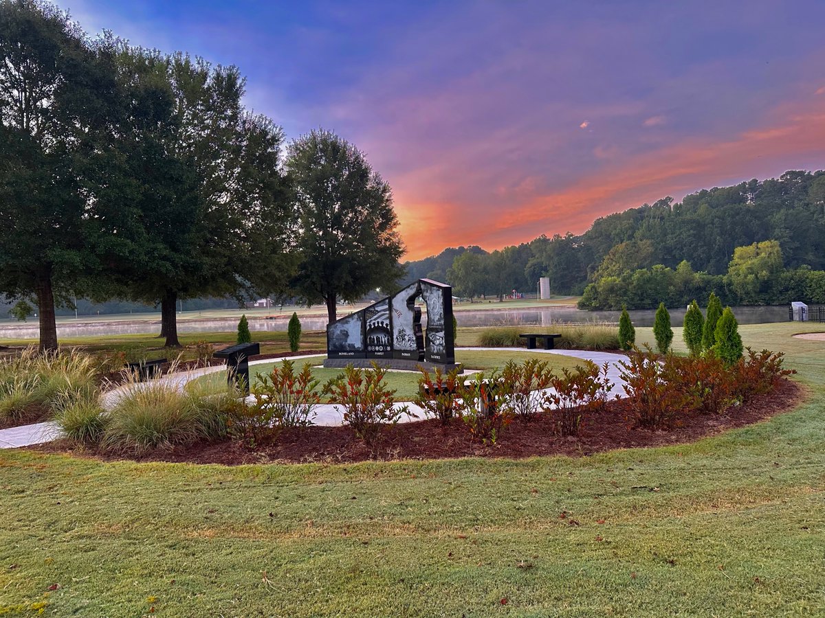 ***Join our Team***
We are excited to announce a wonderful opportunity here at the Woody Williams Foundation! Today, we begin our search for our next Director of Memorial and Monument Programs. To learn more, click below: 

linkedin.com/jobs/view/3809…
#TheCauseIsGreaterThanI