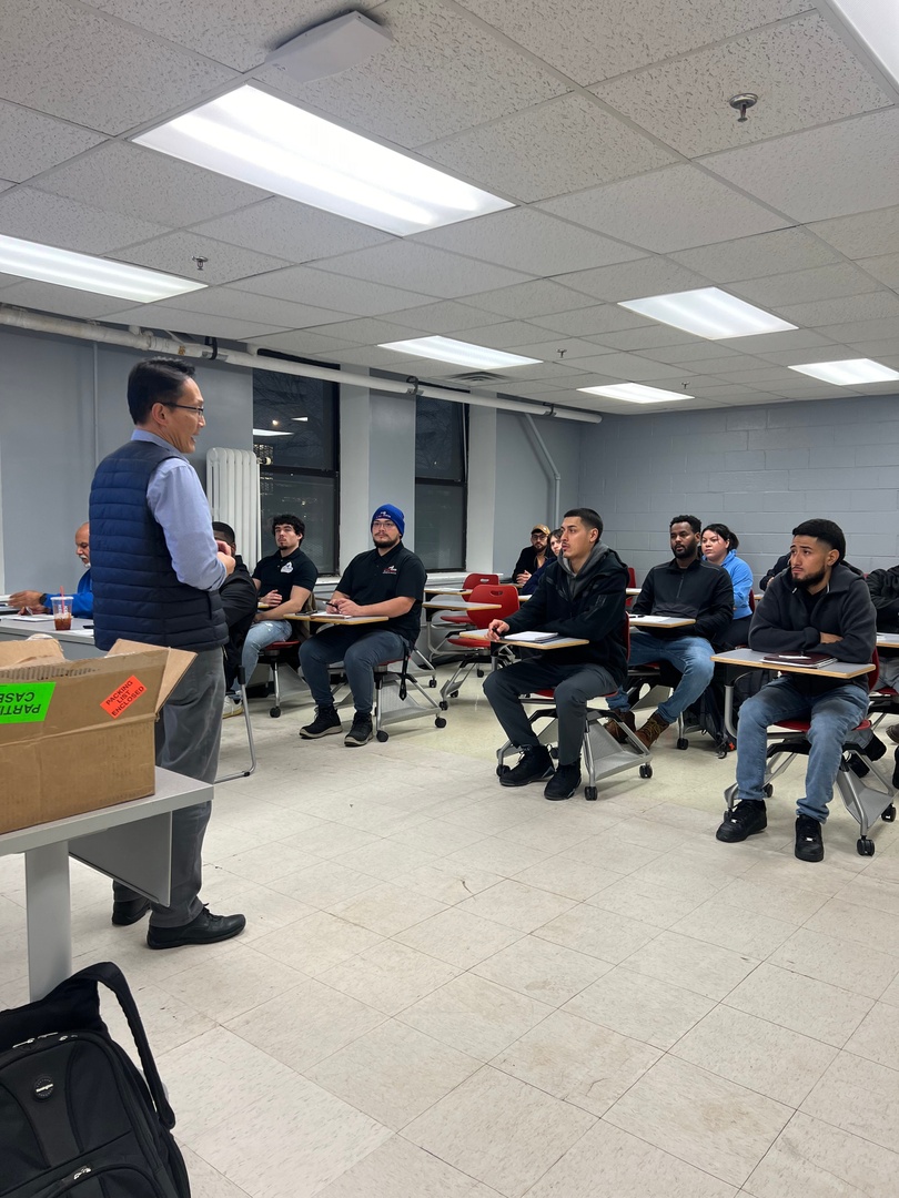 HACIAworks's tweet image. Yesterday&apos;s NABCEP orientation was a tremendous success, as our class welcomed a group of enthusiastic students eager to dive into their educational journey! Join us at HACIAWorks for a bright future in solar power!

 #HACIA #HACIAWorks #NABCEP #solarpower #photovoltaics