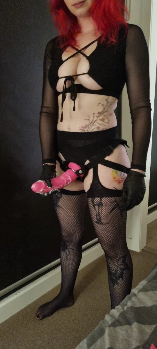 Mistress Lillith 🦇 tweet media