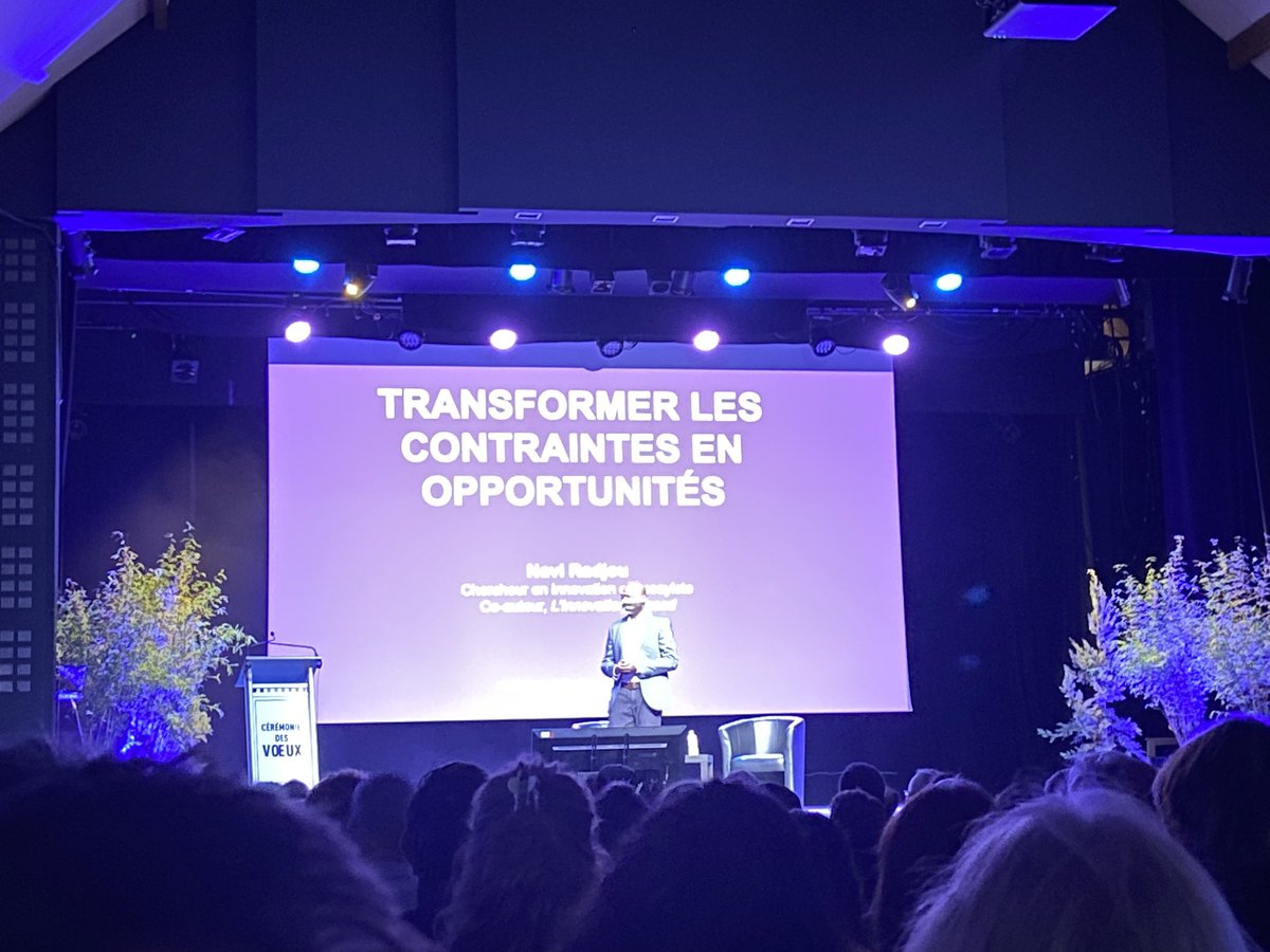 Fin du marathon des voeux ce soir avec <a href="/paysdelaloire/">Pays de la Loire</a> et <a href="/CCIMayenne/">CCIMayenne</a>. Présentation de mains de maîtres par @AntoineJouCCI53 et Éric Juhel.
Une conférence inspirante de <a href="/naviRadjou/">Navi Radjou 🇮🇳🇫🇷🇺🇸</a> : comment faire plus et mieux avec moins !! Vous avez 4 heures ;-)