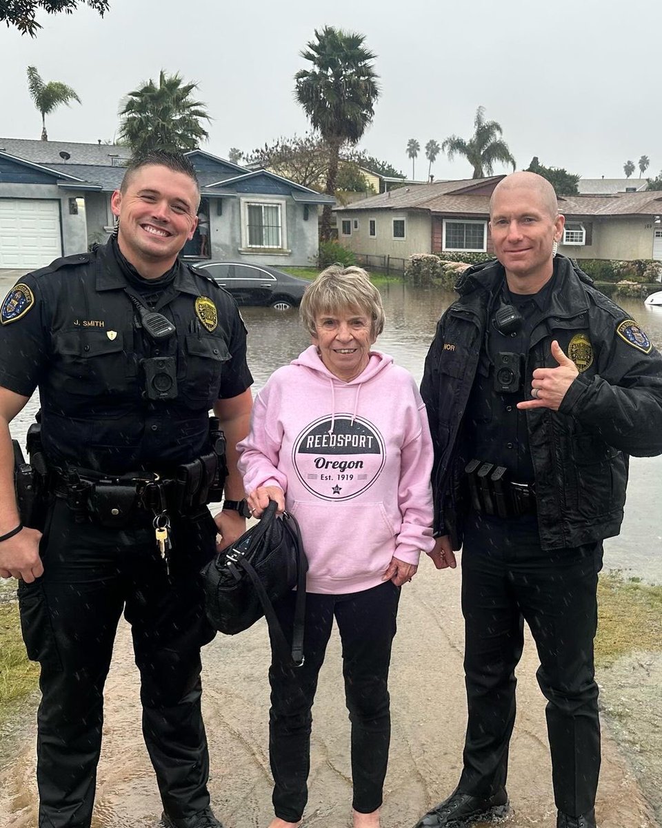 blink-182 Italia tweet media