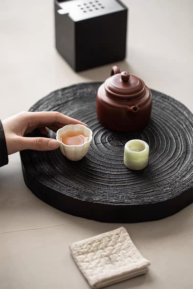morimatea's tweet photo. Enjoy the quiet way of life.
.
.
.
#incenseholder #incensesticks #incenselore #zisha #morninglights #lightaesthetic #teapot #teacup #teatime #quietmind #warmandcozy #peacefullife #slowlifediary #enjoymoment #teaart #woodenart #woodenboat #elegantdesign #teaaccessories #morimatea https://t.co/fUsw51E6Hv