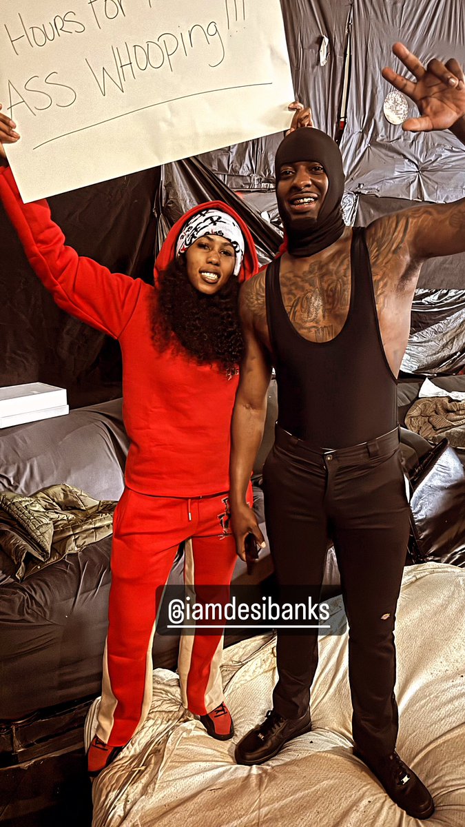 ItslingBtch tweet media