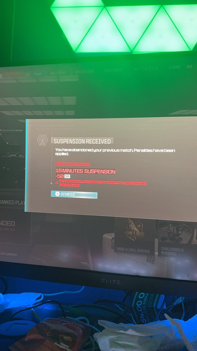 _Norsity_'s tweet photo. 3rd time it’s just kicked me out of a game or not loaded me into a game and just does this . Lost another win streak … get your shit together @SHGames @ATVIAssist @Treyarch @RavenSoftware https://t.co/Swzc9Julwn
