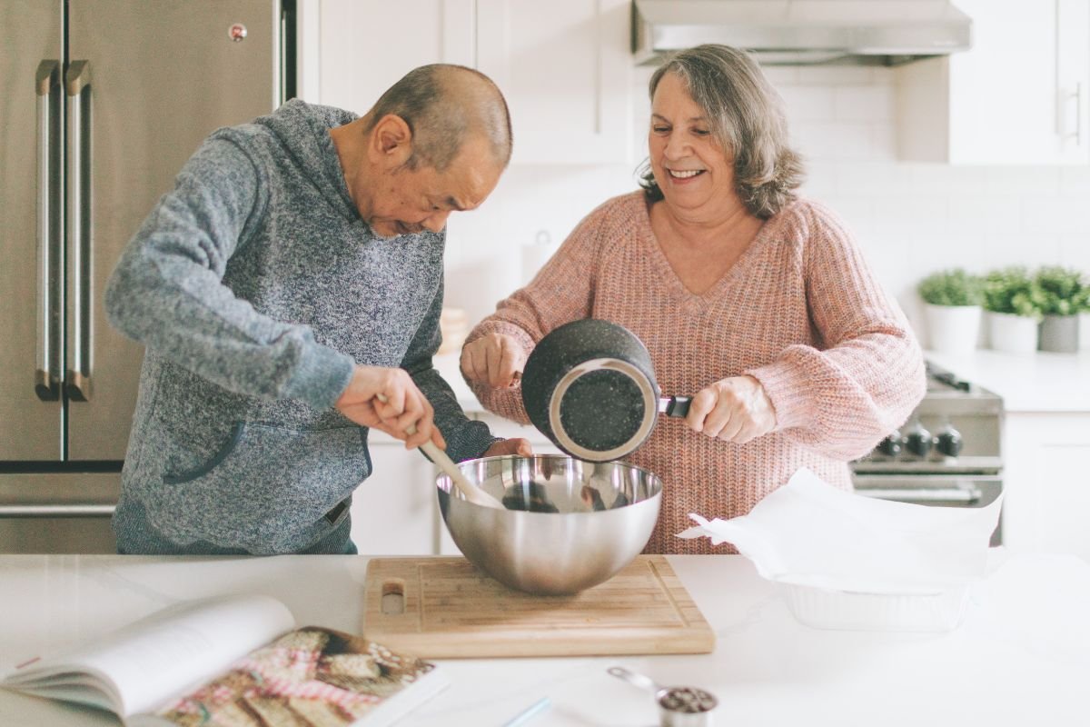 We all fear the day that our metabolism stops working and we can’t get away with what we did in college. Yes, things change as we get older…but there are things we can do to keep us feeling our best.

Check out coach Kiley's tips on aging and #WeightLoss! awaken180weightloss.com/challenges-los…