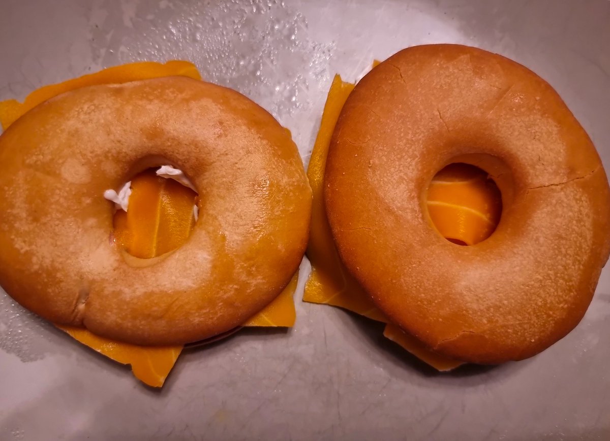 𝔻𝔸𝕎ℕ ℂℍ𝕆ℝ𝕌𝕊 🌱 tweet media