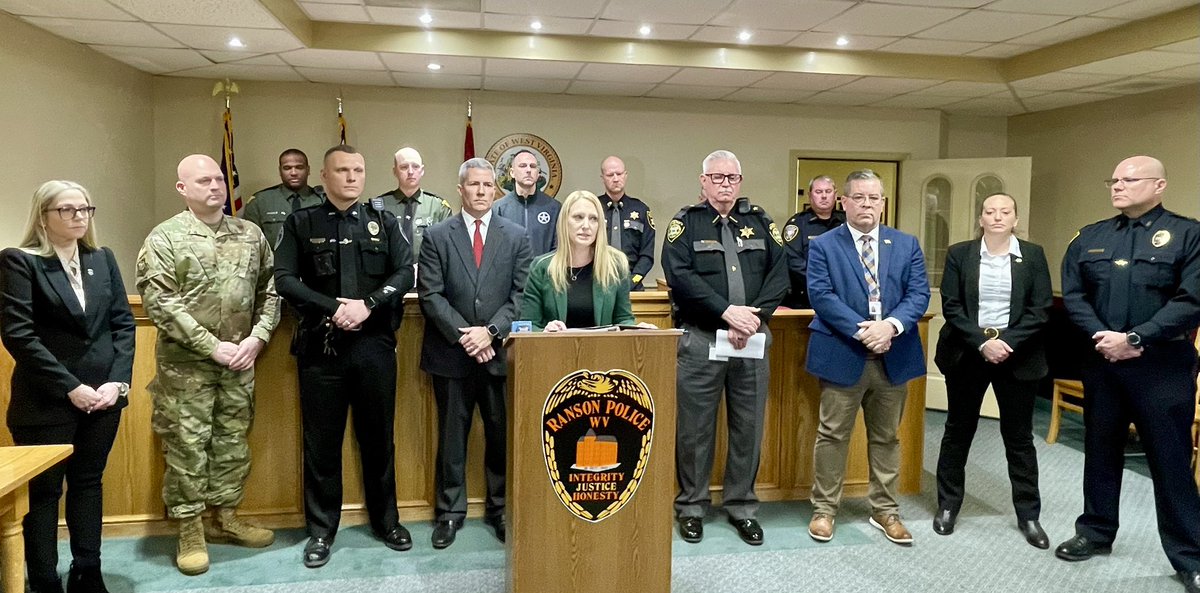 Investigators dismantle fentanyl drug trafficking network in Eastern Panhandle - 82 people charged. @FBIPittsburgh @FBI @dealouisville @ATFLouisville @WVBerkCoSheriff Read more: justice.gov/usao-ndwv/pr/i…