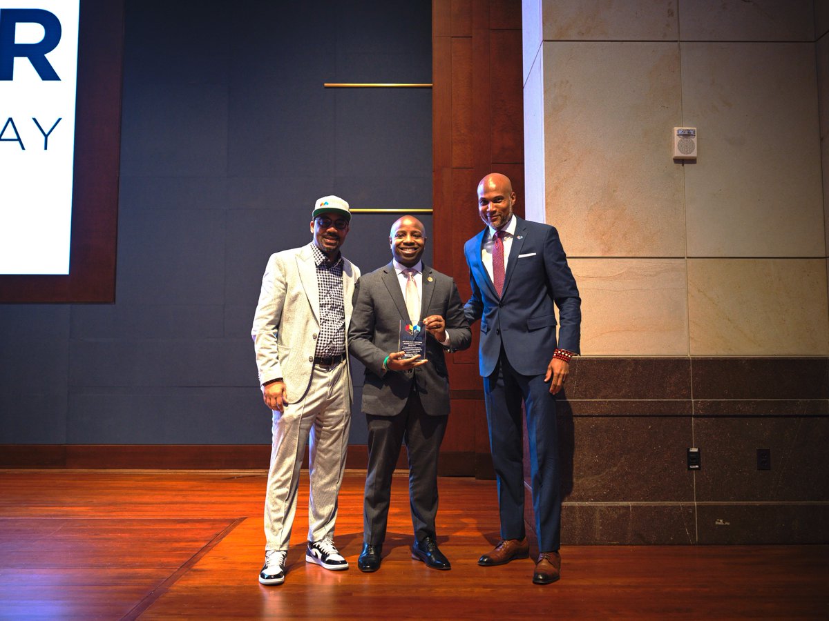 MENTORnational's tweet image. We've officially kicked off Capitol Hill Day! After opening remarks by @MayorMKE, LaNelle Ramey, and MENTOR CEO @myriejermaine, our attendees are ready to meet with members of Congress. #MentoringAmplifies #MentoringMonth #MentoringSummit