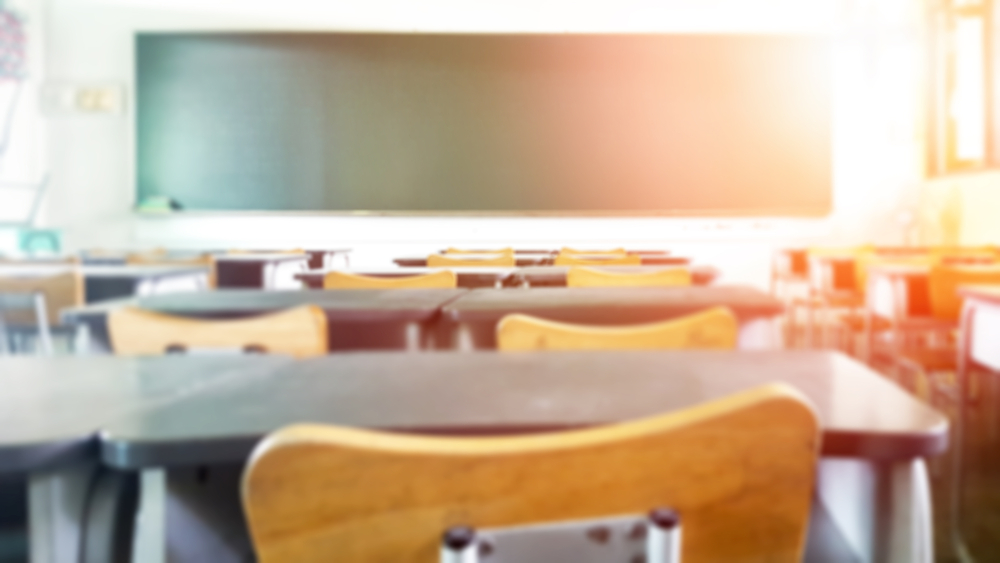 Consejería de Educación (@educastur) on Twitter photo 🔐 El <a href="/GobAsturias/">Principado de Asturias</a> garantiza que todos los centros educativos disponen de un seguro vigente.
✅ El Ejecutivo ha aclarado hoy a las direcciones que todas las actividades escolares y extraescolares pueden desarrollarse con absoluta normalidad.
Más info ⤵️
acortar.link/tuHyfm 🔐 El <a href="/GobAsturias/">Principado de Asturias</a> garantiza que todos los centros educativos disponen de un seguro vigente.
✅ El Ejecutivo ha aclarado hoy a las direcciones que todas las actividades escolares y extraescolares pueden desarrollarse con absoluta normalidad.
Más info ⤵️
acortar.link/tuHyfm