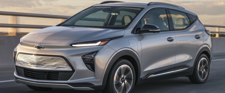 ASimonSays113's tweet photo. There are more opportunities to save on electric vehicles than ever before - here's our 2024 guide to electric vehicle tax credits, discounts, and rebates in Colorado: https://t.co/YdcysC25nN #electricvehicles #EVs #GoEV #GoElectric https://t.co/psuIRxQEPP
