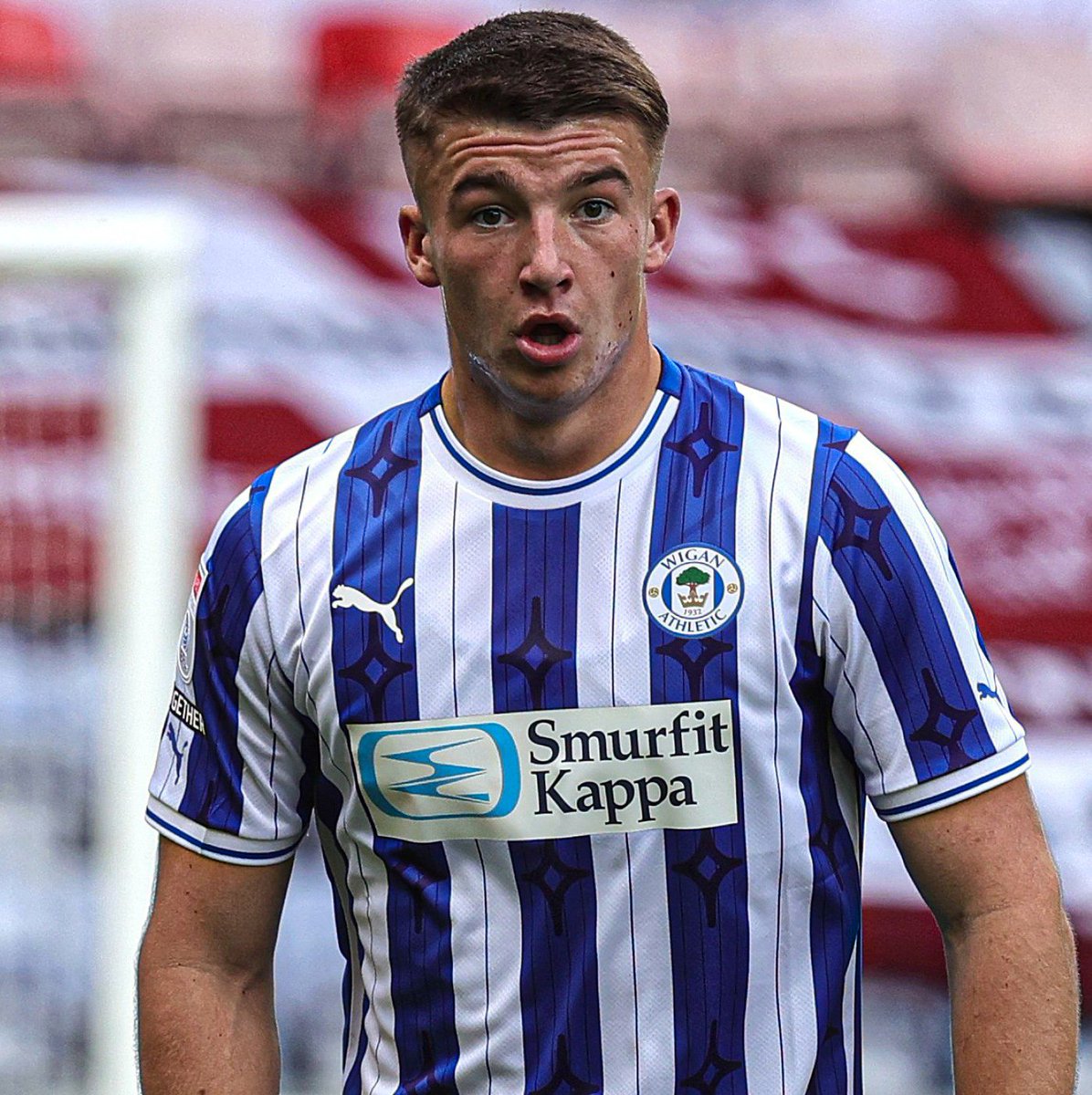 Wigan Athletic defender Charlie Hughes is attracting interest from German club RB Leipzig. 

Very early stages of a potential deal, Wigan demanding hefty seven-figure fee for the young centre back.

(@Theo_Chand)

#wiganathletic #wafc #transfers #league1