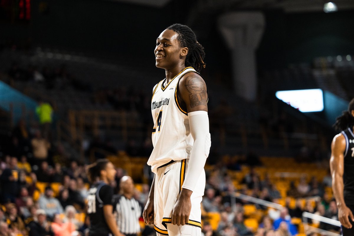AppStateMBB's tweet photo. Student-athletes. 

Congratulations to Tre’Von Spillers, Luke Ledford and Dawson Fennema on making the fall semester Dean’s List! 

#TakeTheStairs https://t.co/CY9nmbiL04
