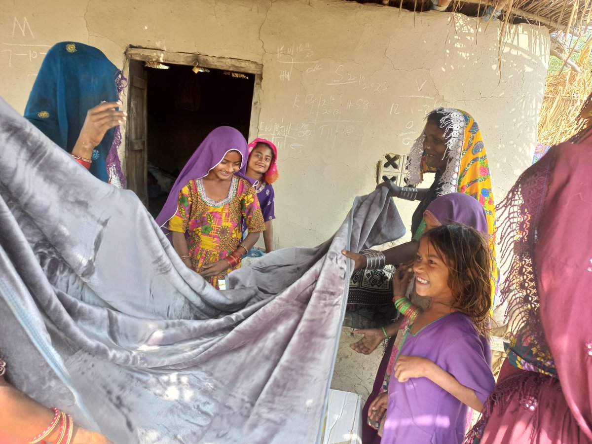 RDF_Sindh's tweet photo. RDF distributed winterization kits with the support of @HelvetasP among 133 beneficiaries in District Mirpurkhas to provide essential relief during the colder months.
#HelvetasSupport #HelpingHands #ColdWeatherSupport #HumanitarianAid #WinterEssentials https://t.co/0q6XRplxLe