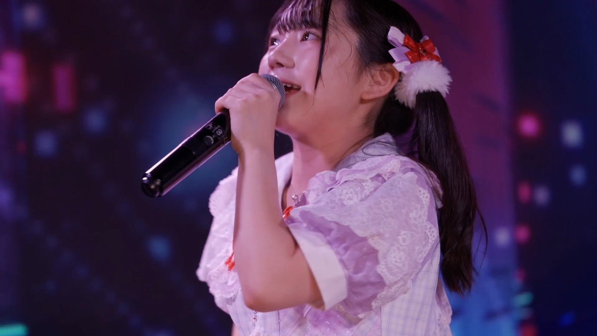 budou_idol's tweet photo. 深夜ですがYouTubeに動画が上がりました!!

渋谷ONE5での解散ライブで披露した
『雨上がりの道��ミライ』です🎤

2021年8月15日、山梨県立県民文化ホールでのぶどう党初のワンマンライブで披露した曲です🎙

ソロから新衣装への着替えが大変だった記憶があります。。

📹↓↓
https://t.co/0lKXwEFLQm https://t.co/GGjMz3ojXy