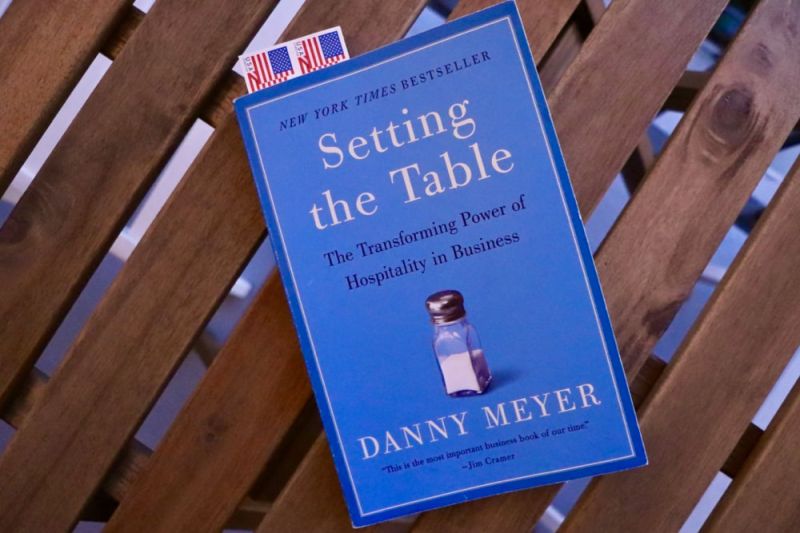 That1Thing1's tweet photo. “Setting the Table” is a great read for anyone in business or looking to start a business. The Author @dhmeyer is a well-established and highly respected business owner. 

#socialsforgood #socialimpact #missiondriven #socent #ushg #That1Thing1
#socialentrepreneurship https://t.co/LN7tgHI6wW