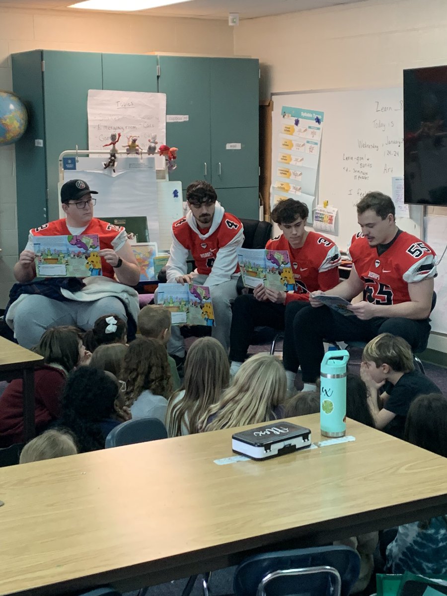 Our guys had a great time reading today with the local elementary school students‼️@secondandseven #The740