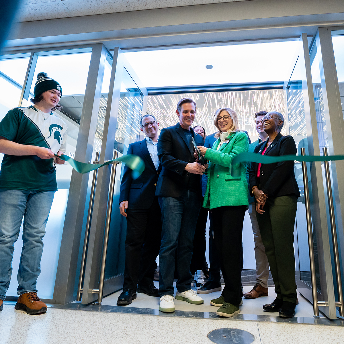 Proud to have the first Alienware-backed facility in Michigan and one of three in the nation. Spartans are ready to level up in a growing industry of esports! 🕹️ 🎮 go.msu.edu/sSC5 #SpartansWill #GamingCommunity