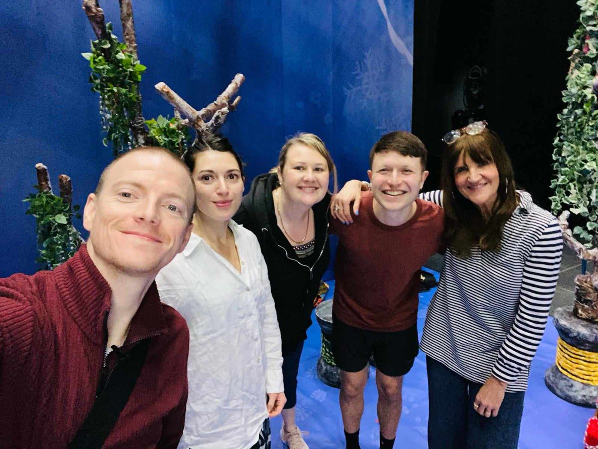 Huge thanks to Gayle Lofthouse <a href="/BBCRadioLeeds/">BBC Radio Leeds</a> for chatting to us this morning about our USA tour that started this week in Florida! Gayle spoke with @harriswendy about the 'The Boy Who Cried Wolf' which is expected to be seen by around 25,000 people. <a href="/LeedsCC_News/">Leeds Council News</a> <a href="/ace_thenorth/">Arts Council England, North</a>