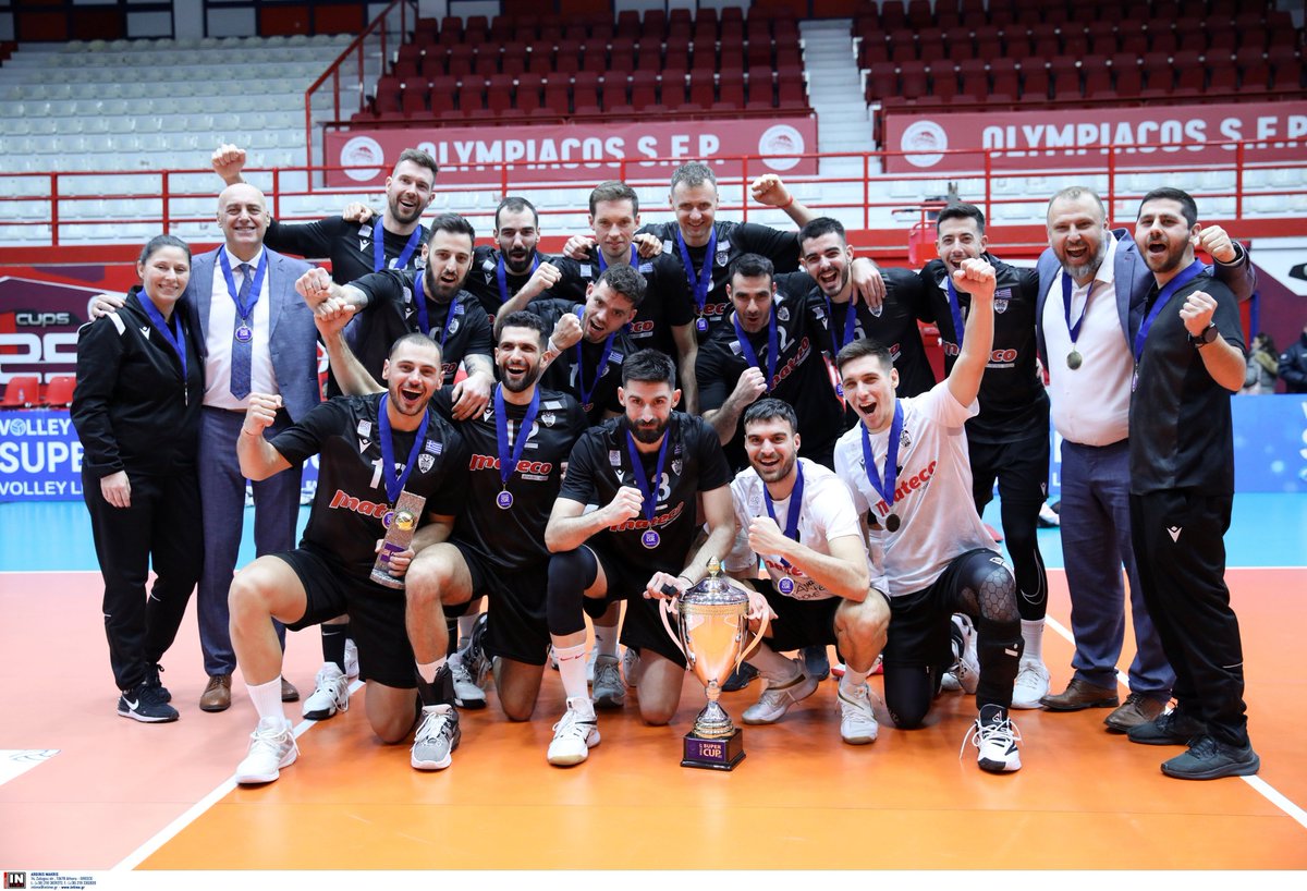 O ΠΑΟΚ νίκησε τον Ολυμπιακό με 3-2 σετ και για πρώτη φορά στην  ιστορία του κατέκτησε το Σούπερ Καπ στο βόλεϊ ανδρών. MVP της διοργάνωσης αναδείχτηκε ο Αξέλ Τρούχτσεφ  🏆📷Super Cup #volley #volleyball #greece #hellenic #volleyleague #europe #supercup #olympiacos #paok #ert3