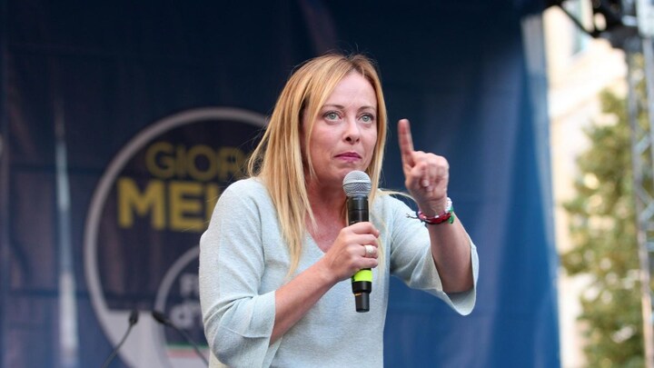 GlobeEyeNews's tweet photo. Italian Prime Minister Meloni:

Italy will always support an independent Palestinian state.

We do not agree with Netanyahu. https://t.co/ayRVUMLRYM