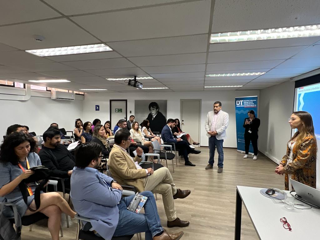 📢Dirección del Trabajo aclaró dudas sobre inclusión laboral a fundaciones y organizaciones de la sociedad civil. Las preguntas realizadas en la cita fueron respondidas por la institución y dieron forma al siguiente documento 👇
dt.gob.cl/portal/1627/ar…