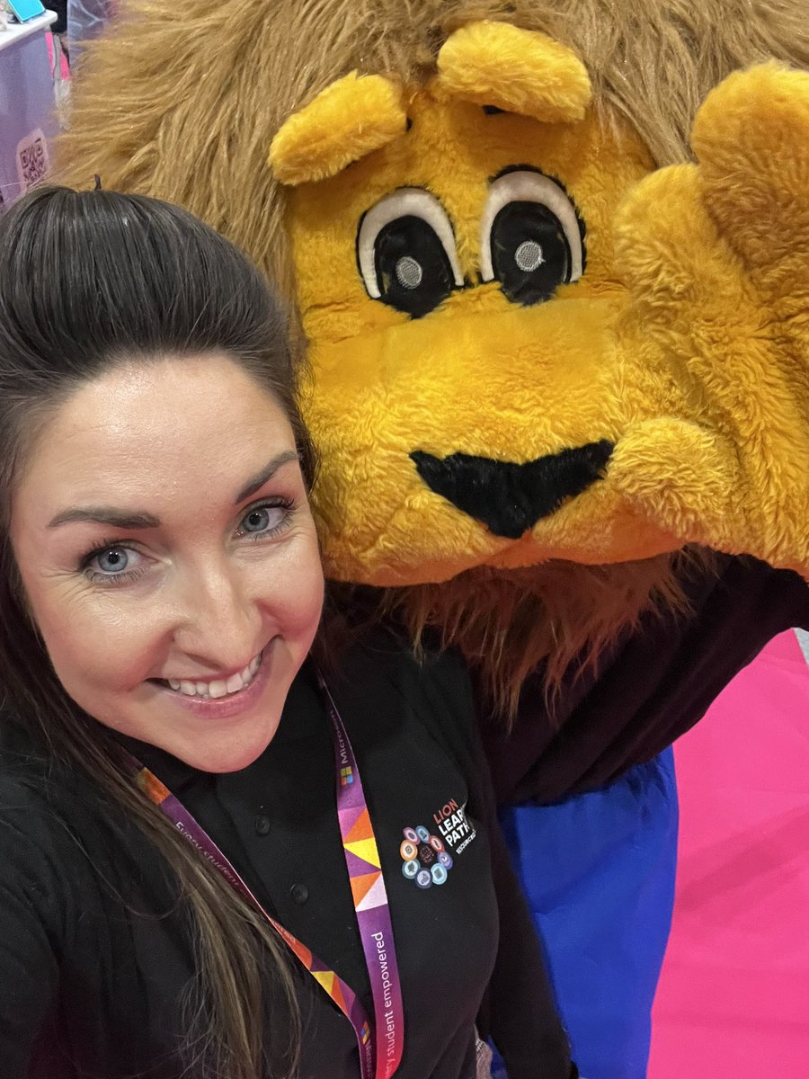 StephC0908's tweet photo. Day 1 of 3 @Bett_show was great to see so many people and share with them the amazing #lionpathways! We are there tomorrow and Friday so come and say hi 👋 @LionAcTrust @AaronLionLearn https://t.co/B6X1fe4W2P