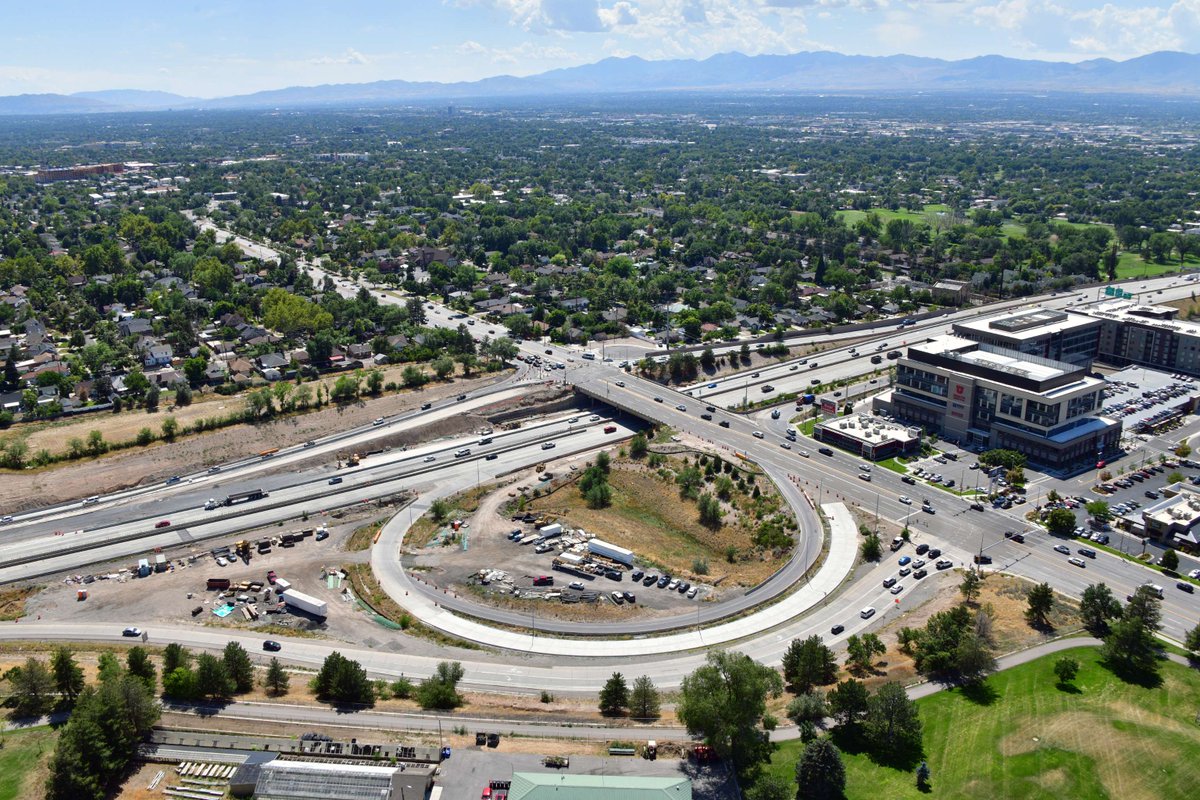 The I-80 & I-215 Renewed Design-Build project has been awarded the 'Urban Transportation Project of the Year' from the AGC of Utah. Congrats to the project team on creating and building a project worthy of such recognition.👷‍♂️#rlwrocks #buildingyourtomorrow #webuildutah