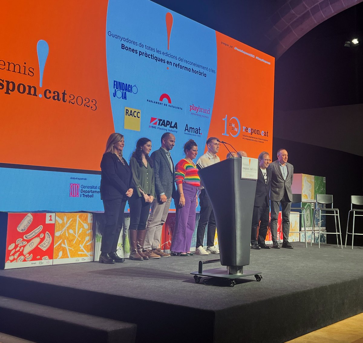 cetapunts's tweet photo. En aquesta gala dels #PremisResponcat2023, a més, a @FundacioJoia i Apunts hem rebut un breu homenatge com a empresa premiada en #ReformaHorària l’any 2016 🙌🏻 @respon_cat #10anysResponcat https://t.co/i4rnQgvkKp