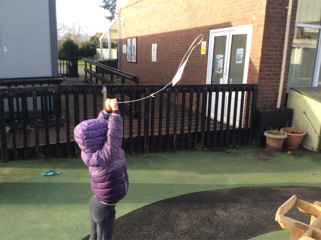 Reception children exploring the windy weather this week. #kitemaking #earlystem #eyfssciene #outsidelearning #eytagteam @EYTagteam