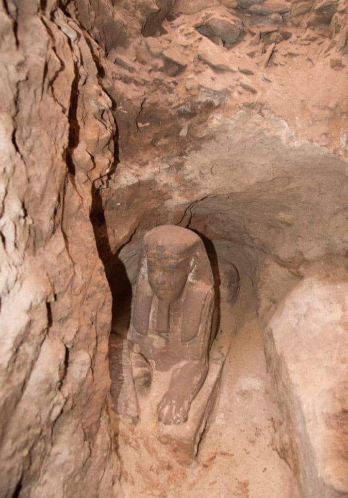 RjNol's tweet photo. Sphinx found in Colorado River!! https://t.co/Z1SX8qrE4e